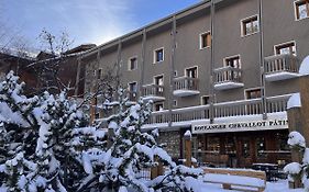 Everest Hotel